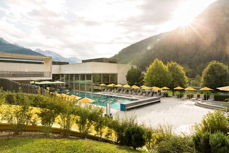 Outdoor area of ​​the Arlberg WellCom