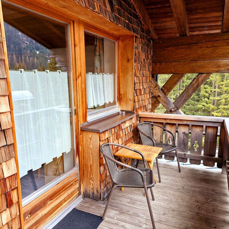 Balcony with seating in the Sattelkopf room