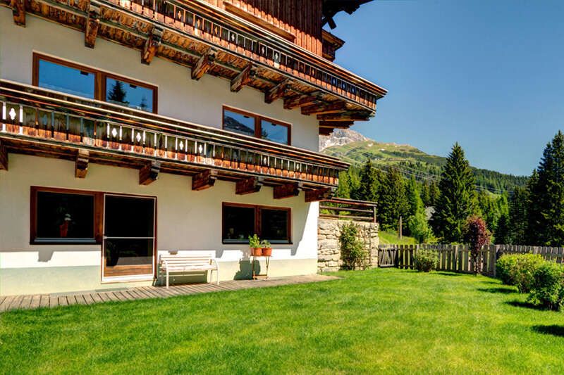 Exterior view of the garden in Haus Sattelkopf